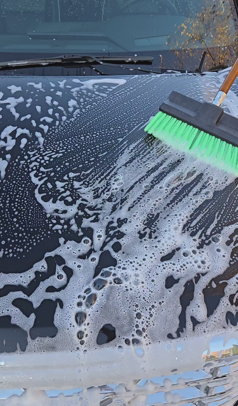 Universal Brush Mfg Co.   UB400 - 10” Dual Surface Wash/Prep Brush w/Fill (soft)